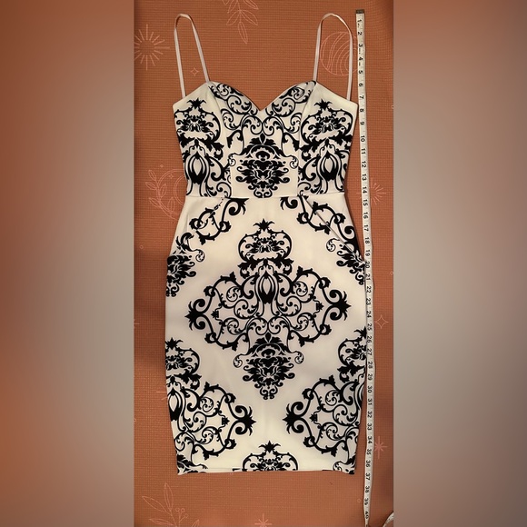 B. Darling black and white cocktail dress w/pockets - size 5/6 (juniors) - Picture 5 of 6